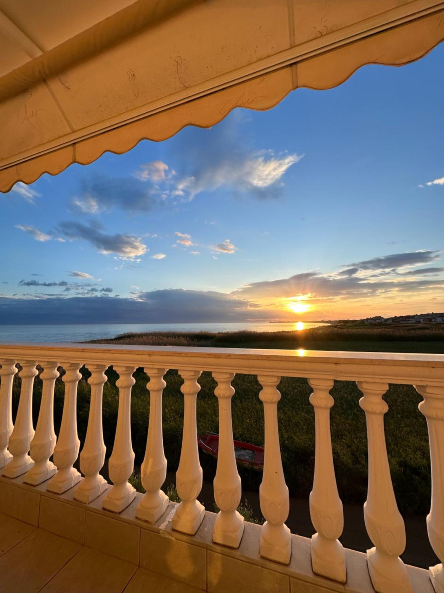 Dimar1 Seaside Apartment Паралия Дионисиу Екстериор снимка