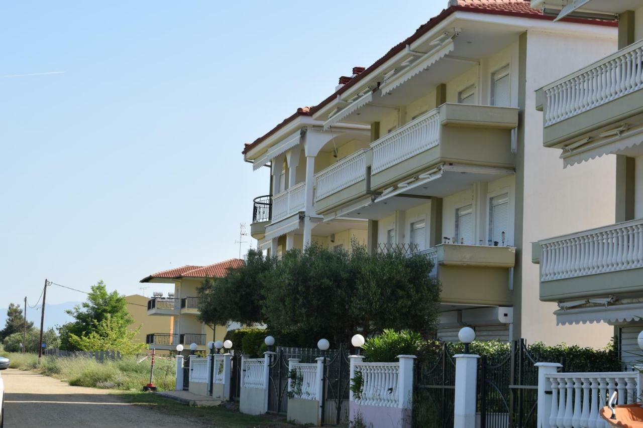 Dimar1 Seaside Apartment Паралия Дионисиу Екстериор снимка