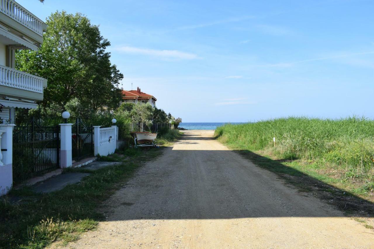 Dimar1 Seaside Apartment Паралия Дионисиу Екстериор снимка